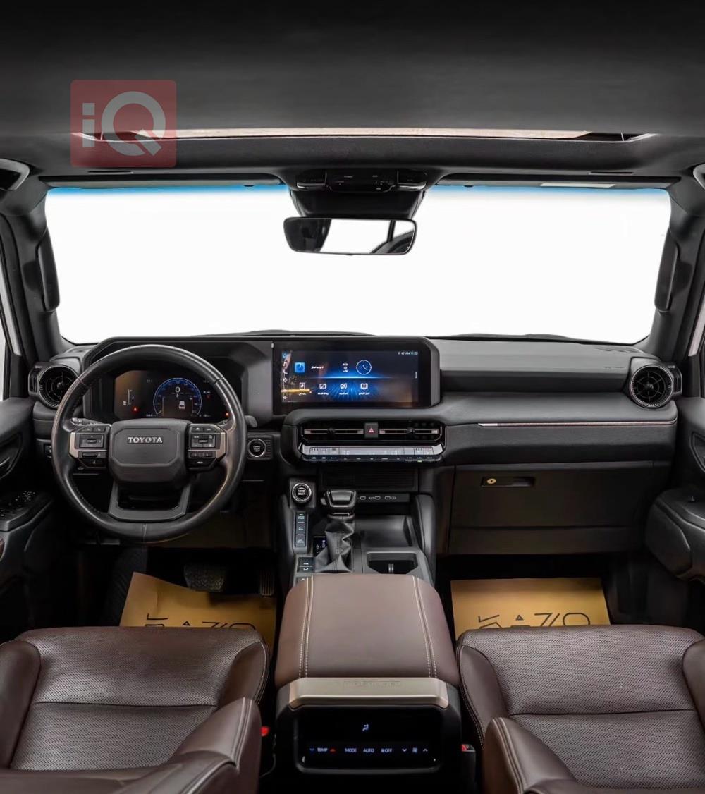 https://cdn.iqcars.io8ba9beb7-8cfd-4f76-9d0c-e8294f3fa10c_14.jpg